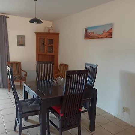 Location 4-6 Personnes Grayan-et-l'Hopital