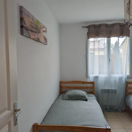 Location 4-6 Personnes Holiday home *